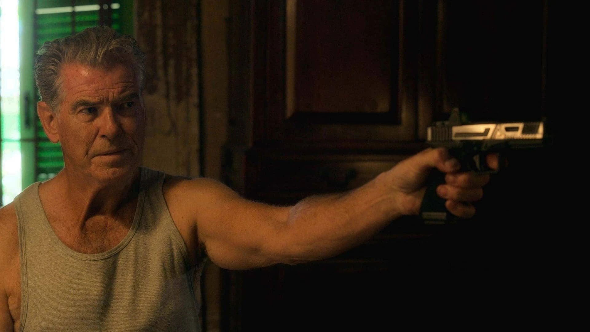 دانلود فیلم Fast Charlie 2023