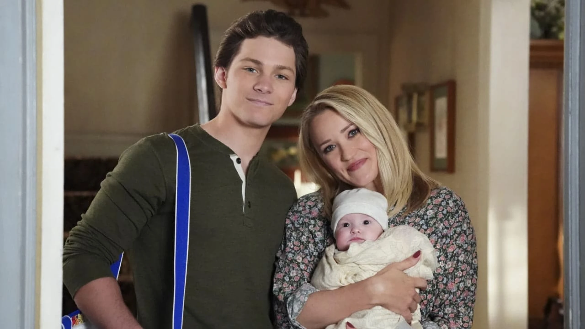 دانلود سریال Georgie and Mandy's First Marriage