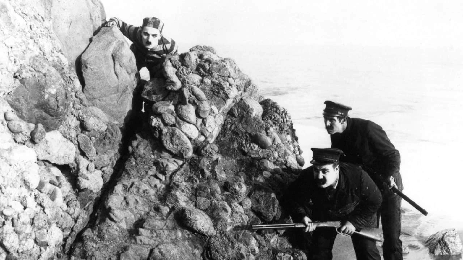 دانلود فیلم The Adventurer 1917